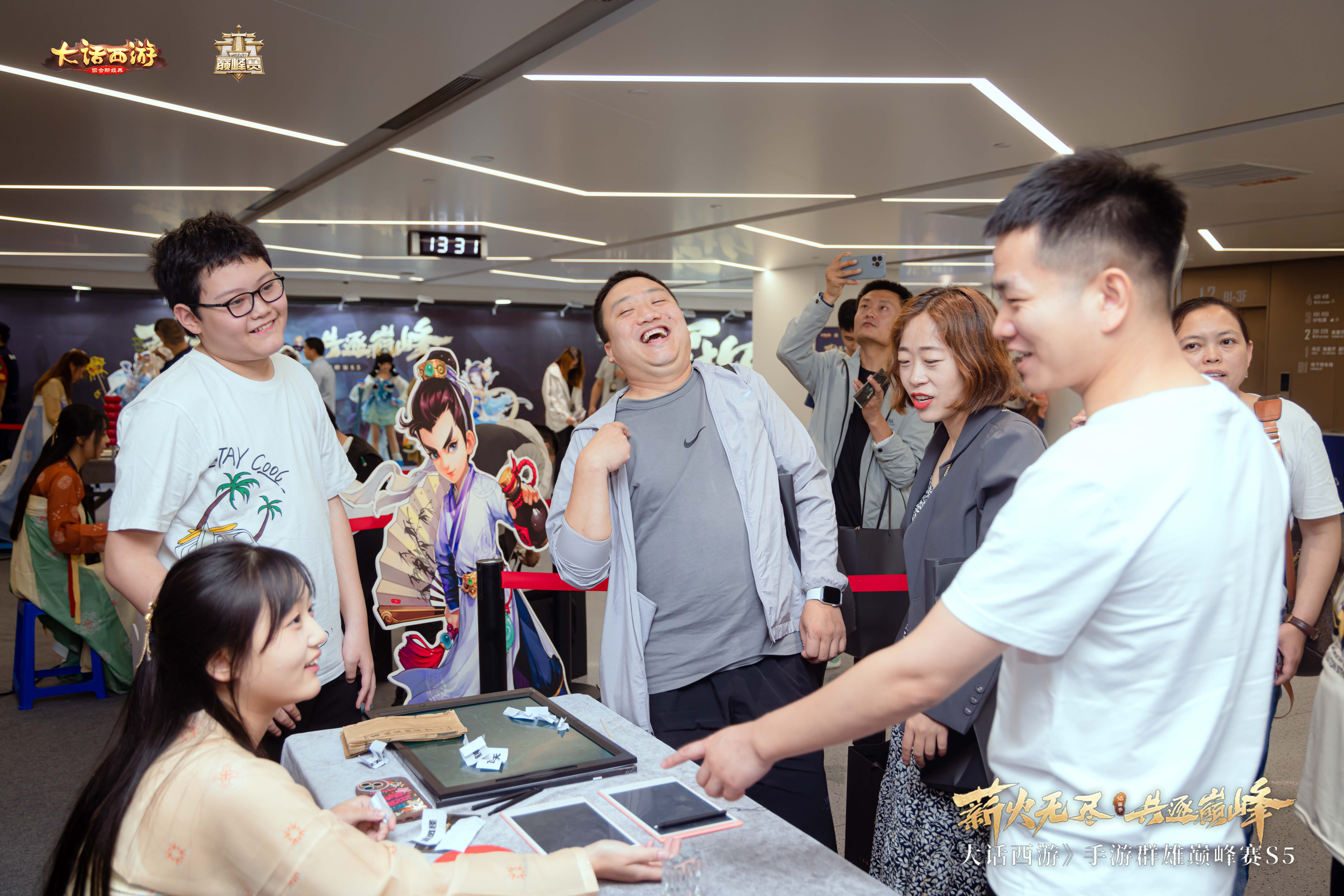 爱游戏官方网Scout重返赛场，重返赛场首场状态出色，巴塞罗那观众沸腾！的简单介绍