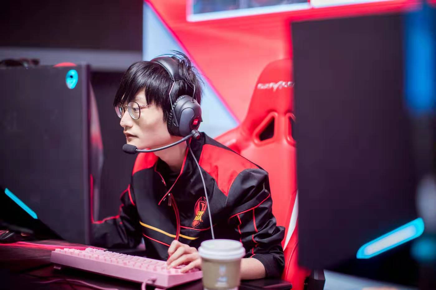 离谱!NBA常规赛今夜热度飙升Ning在FPX比赛中逆转,上海久事复出首秀备战社区盾的简单介绍 离谱!NBA常规赛今夜热度飙升Ning在FPX比赛中逆转,上海久事复出首秀备战社区盾的简单介绍